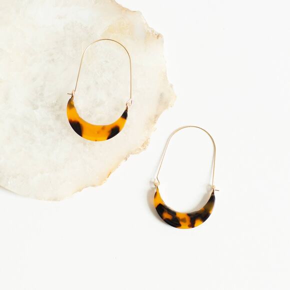 Olivia Oval Hoop Earrings Tortoise Gold - Picture 2 of 5